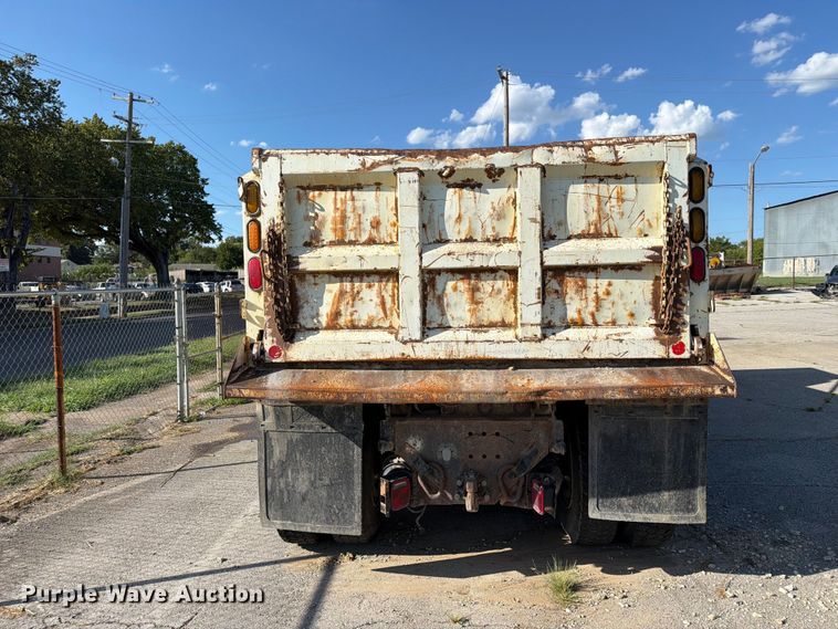 image for item FB8958 2011 International WorkStar 7400 dump truck