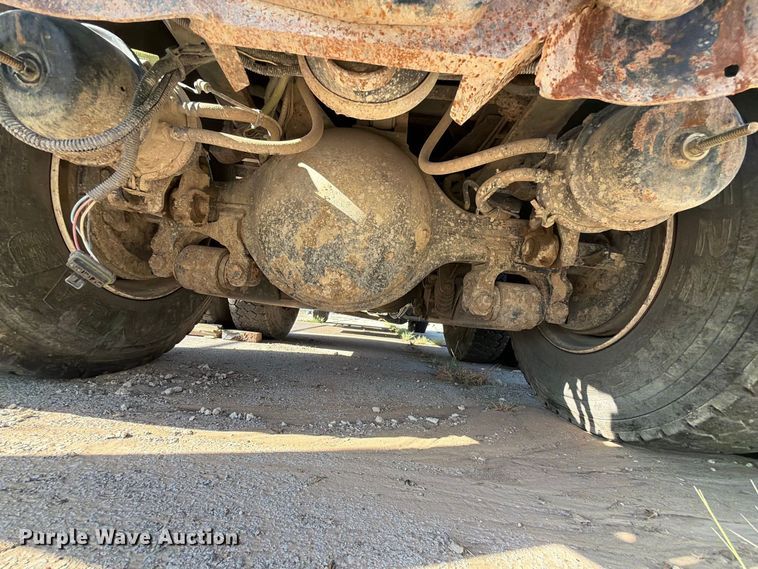 image for item FB8958 2011 International WorkStar 7400 dump truck
