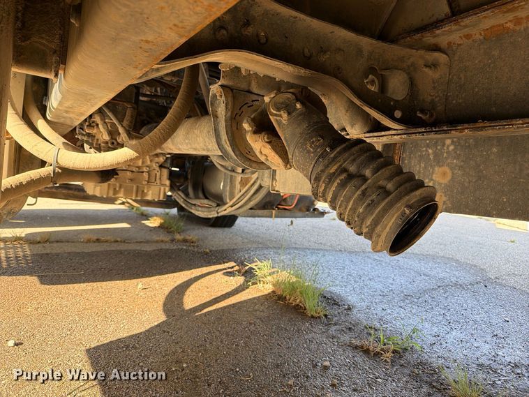 image for item FB8958 2011 International WorkStar 7400 dump truck