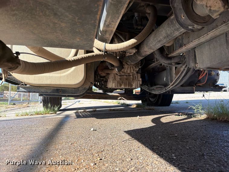 image for item FB8958 2011 International WorkStar 7400 dump truck