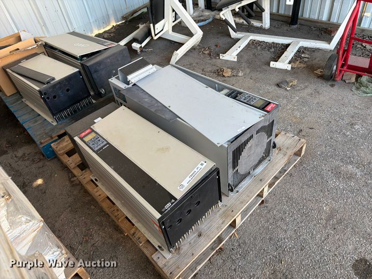 image for item FB8959 (4) Danfoss VLT 8000 variable frequency drives