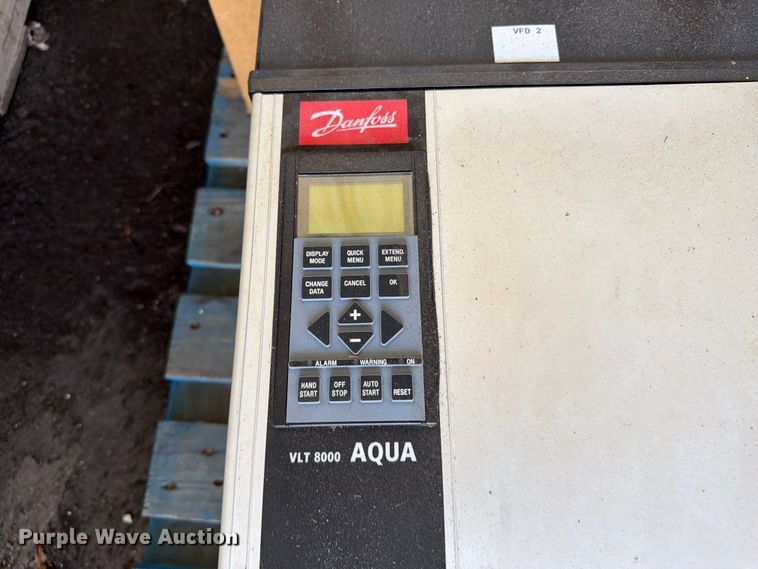 image for item FB8959 (4) Danfoss VLT 8000 variable frequency drives