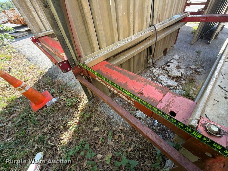 image for item FB8961 Approximately (8) trench boxes