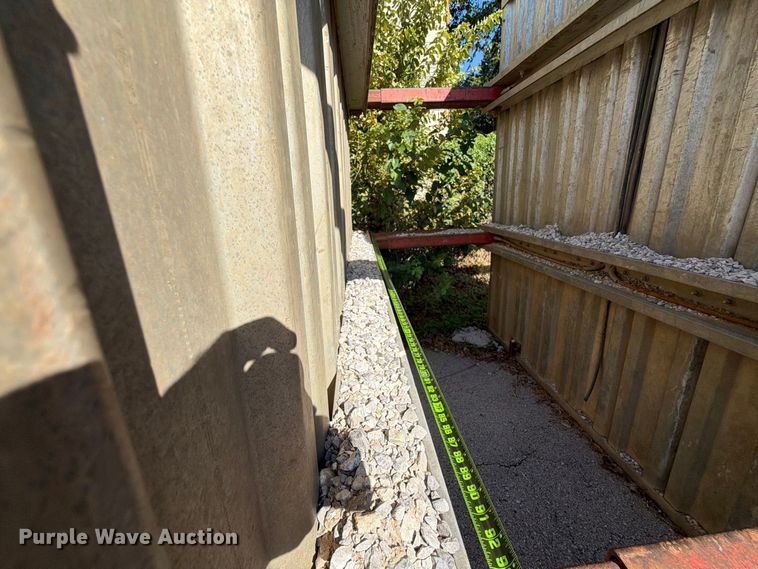 image for item FB8961 Approximately (8) trench boxes