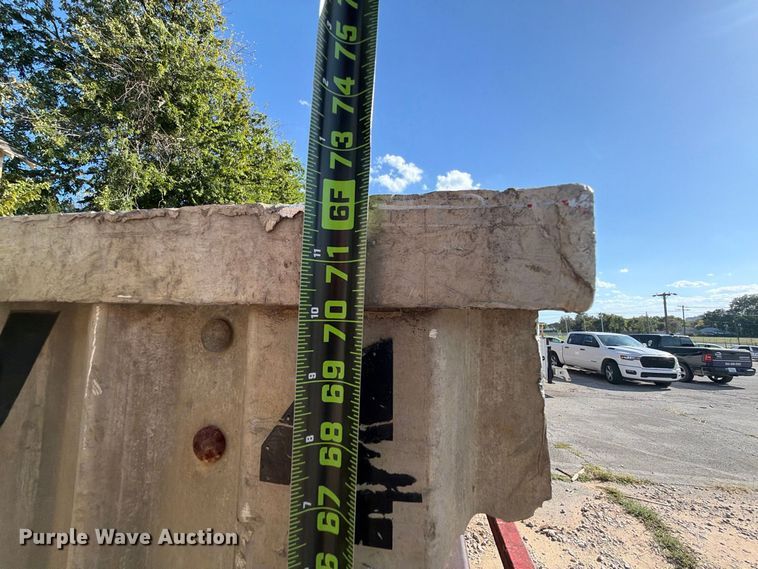 image for item FB8961 Approximately (8) trench boxes