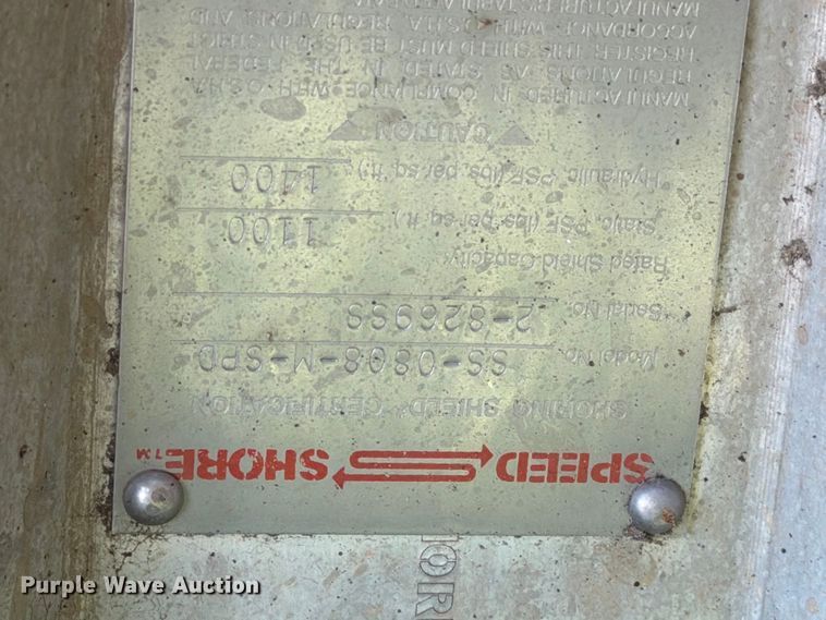 image for item FB8961 Approximately (8) trench boxes