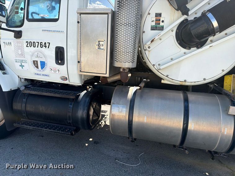 image for item FB8963 2007 International WorkStar 7400 sewer jetter truck