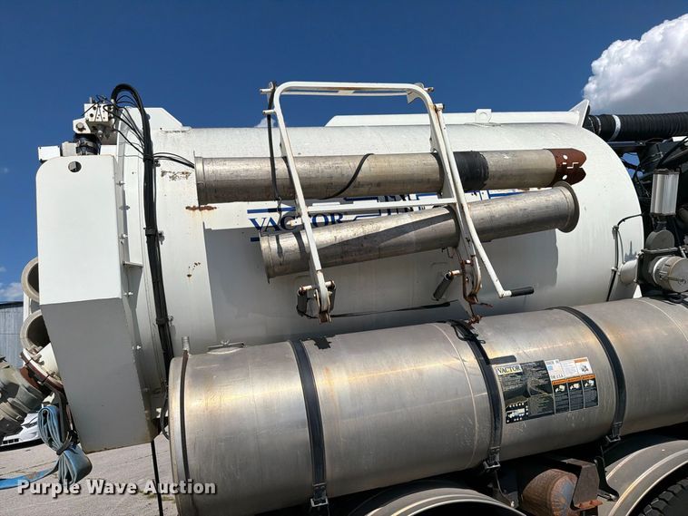 image for item FB8963 2007 International WorkStar 7400 sewer jetter truck