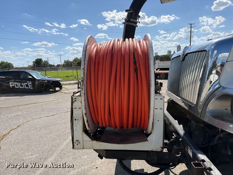 image for item FB8963 2007 International WorkStar 7400 sewer jetter truck