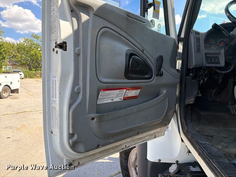 image for item FB8963 2007 International WorkStar 7400 sewer jetter truck