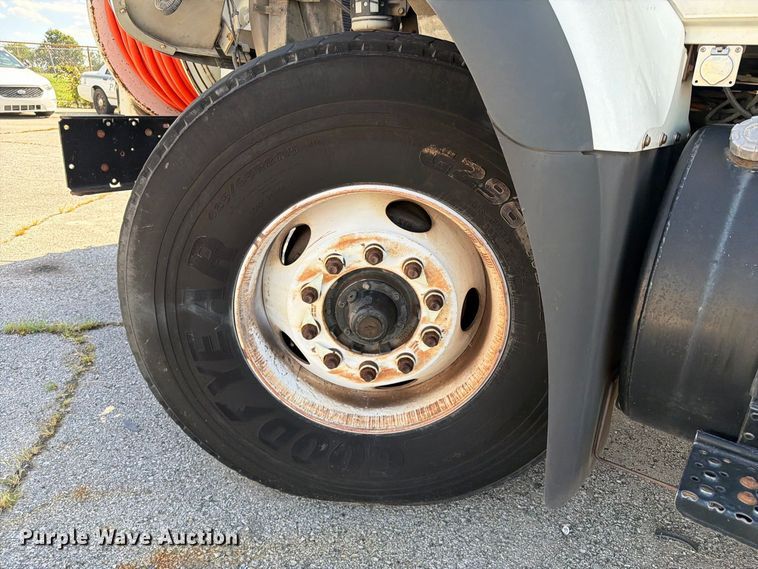 image for item FB8963 2007 International WorkStar 7400 sewer jetter truck