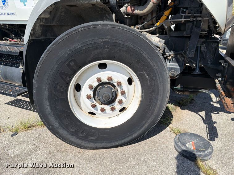 image for item FB8963 2007 International WorkStar 7400 sewer jetter truck