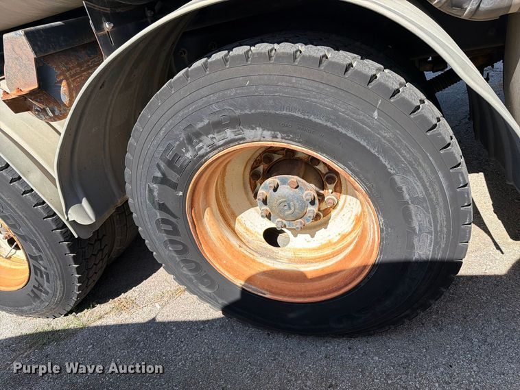 image for item FB8963 2007 International WorkStar 7400 sewer jetter truck