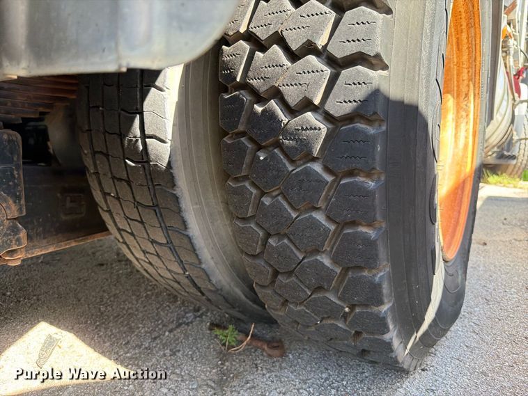 image for item FB8963 2007 International WorkStar 7400 sewer jetter truck