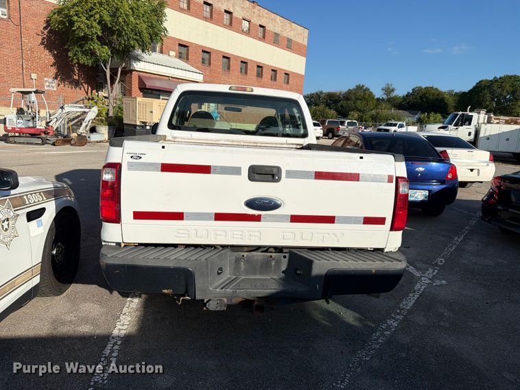 image for item FB8965 2008 Ford F250 Super Duty Ext. Cab pickup truck