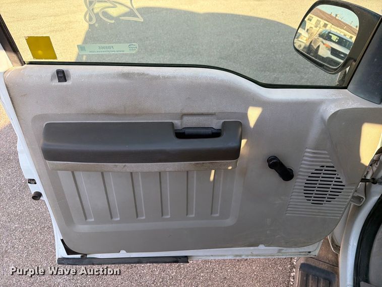 image for item FB8965 2008 Ford F250 Super Duty Ext. Cab pickup truck