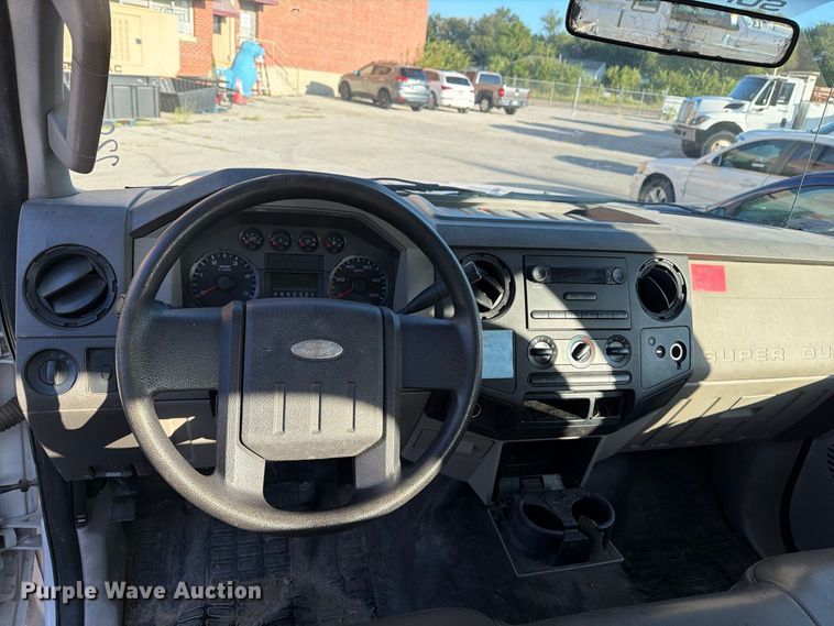 image for item FB8965 2008 Ford F250 Super Duty Ext. Cab pickup truck