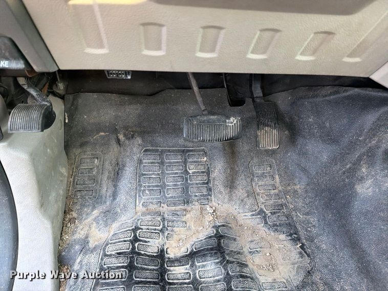 image for item FB8965 2008 Ford F250 Super Duty Ext. Cab pickup truck