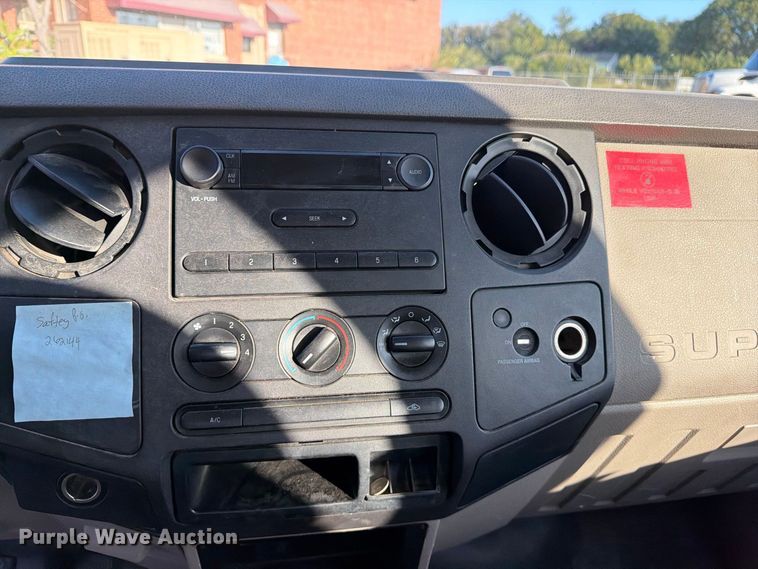 image for item FB8965 2008 Ford F250 Super Duty Ext. Cab pickup truck