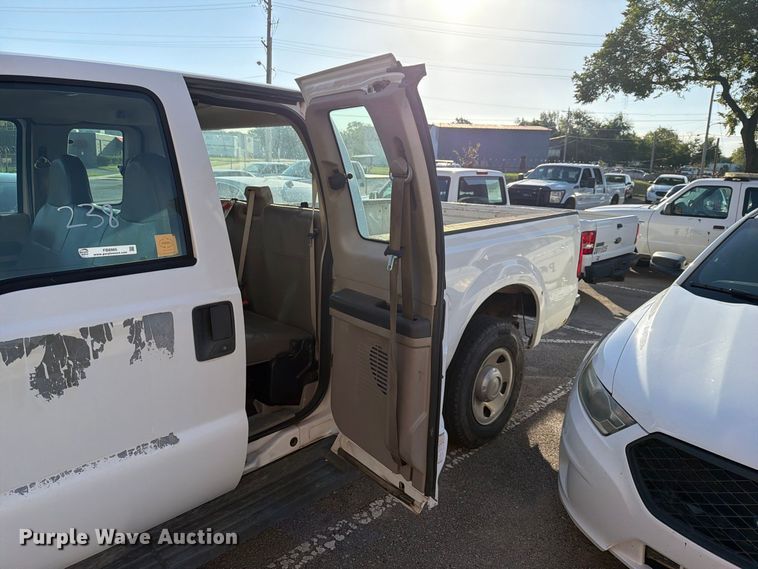 image for item FB8965 2008 Ford F250 Super Duty Ext. Cab pickup truck