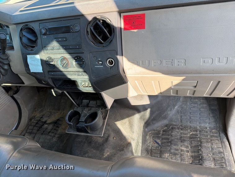 image for item FB8965 2008 Ford F250 Super Duty Ext. Cab pickup truck