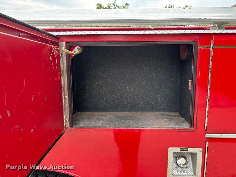 image for item FC1972 1977 International Harvester Loadstar 1700 pumper fire truck