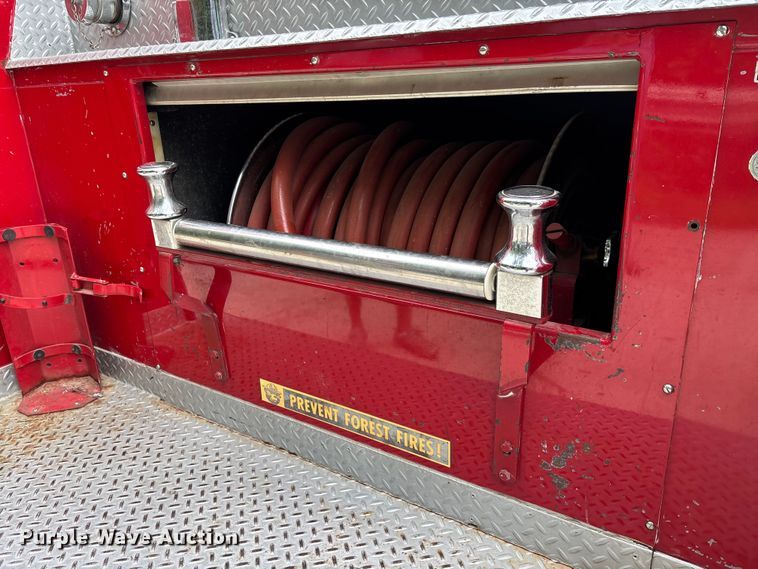 image for item FC1972 1977 International Harvester Loadstar 1700 pumper fire truck
