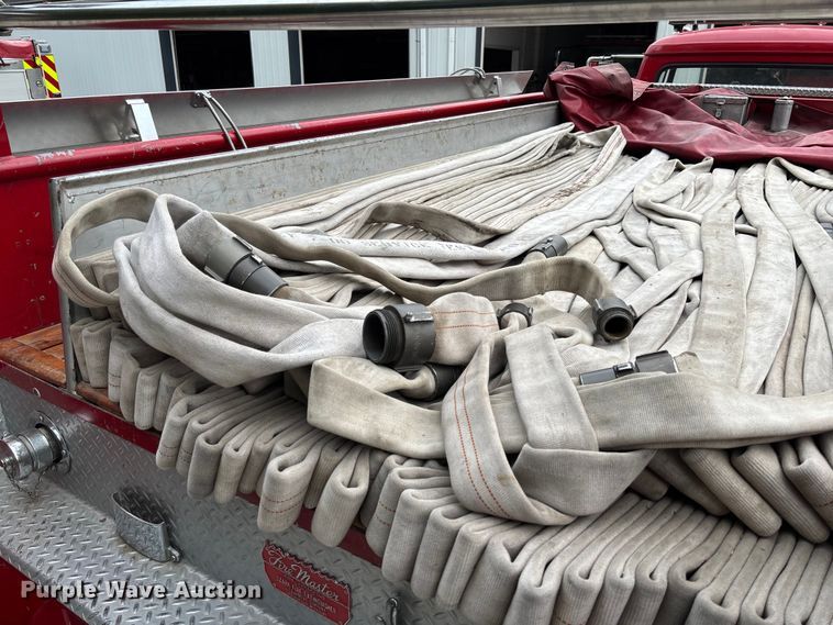image for item FC1972 1977 International Harvester Loadstar 1700 pumper fire truck