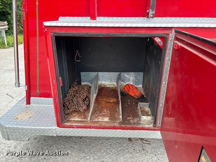 image for item FC1972 1977 International Harvester Loadstar 1700 pumper fire truck