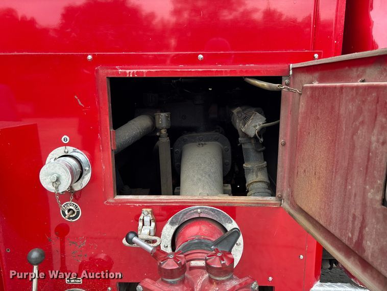 image for item FC1972 1977 International Harvester Loadstar 1700 pumper fire truck