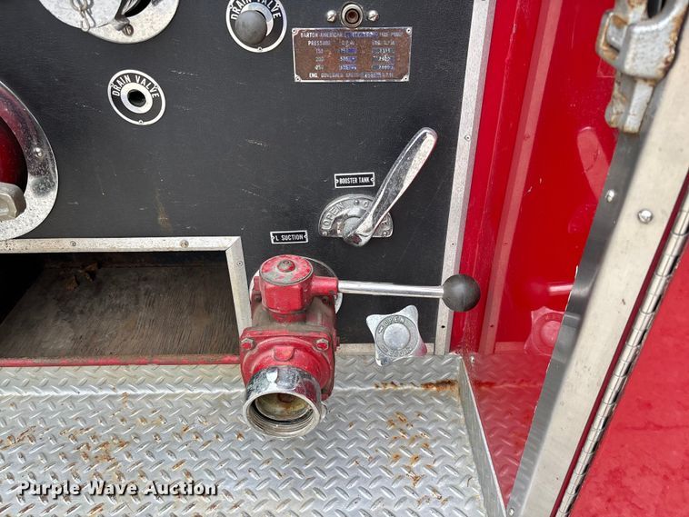 image for item FC1972 1977 International Harvester Loadstar 1700 pumper fire truck