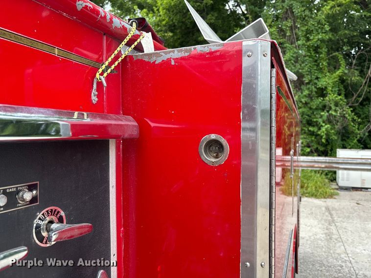 image for item FC1972 1977 International Harvester Loadstar 1700 pumper fire truck
