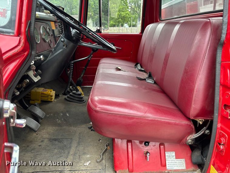 image for item FC1972 1977 International Harvester Loadstar 1700 pumper fire truck