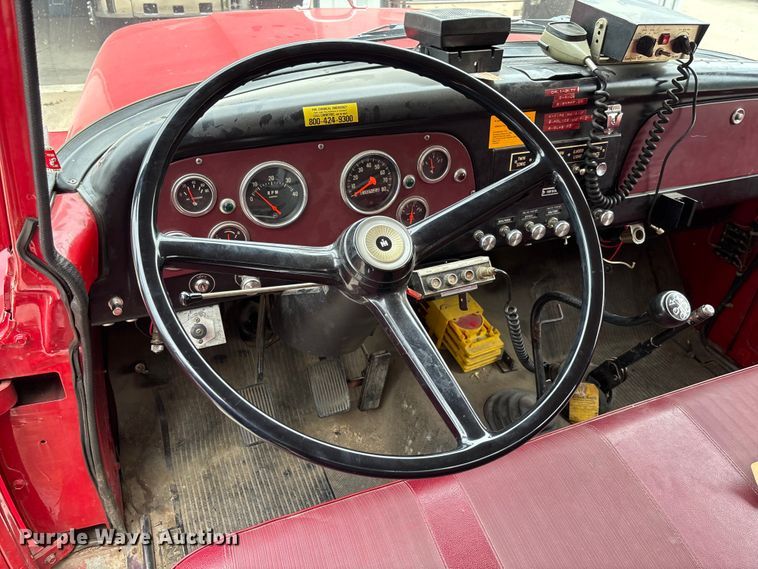 image for item FC1972 1977 International Harvester Loadstar 1700 pumper fire truck