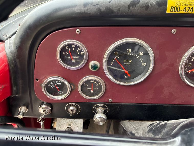 image for item FC1972 1977 International Harvester Loadstar 1700 pumper fire truck
