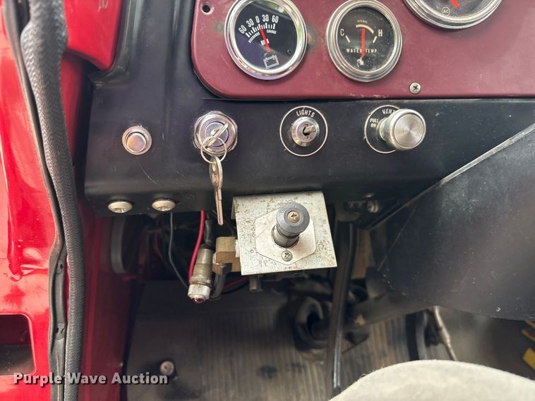 image for item FC1972 1977 International Harvester Loadstar 1700 pumper fire truck