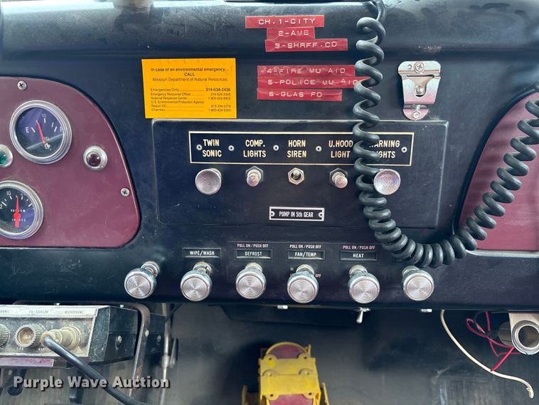 image for item FC1972 1977 International Harvester Loadstar 1700 pumper fire truck