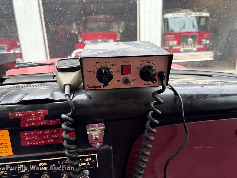 image for item FC1972 1977 International Harvester Loadstar 1700 pumper fire truck