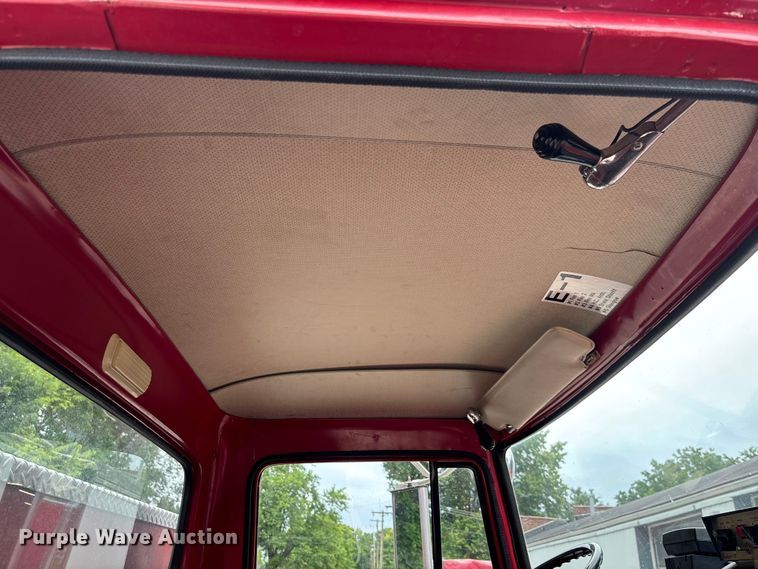 image for item FC1972 1977 International Harvester Loadstar 1700 pumper fire truck