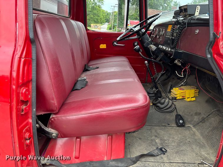 image for item FC1972 1977 International Harvester Loadstar 1700 pumper fire truck