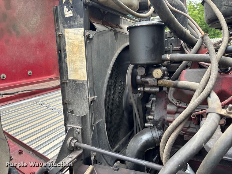 image for item FC1972 1977 International Harvester Loadstar 1700 pumper fire truck