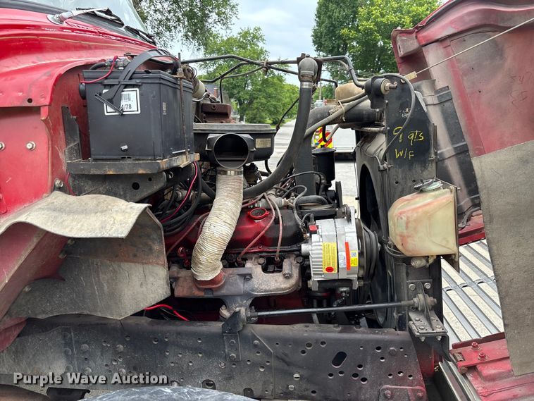 image for item FC1972 1977 International Harvester Loadstar 1700 pumper fire truck