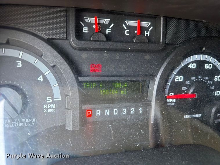 image for item FC3335 2010 Ford E350 ambulance