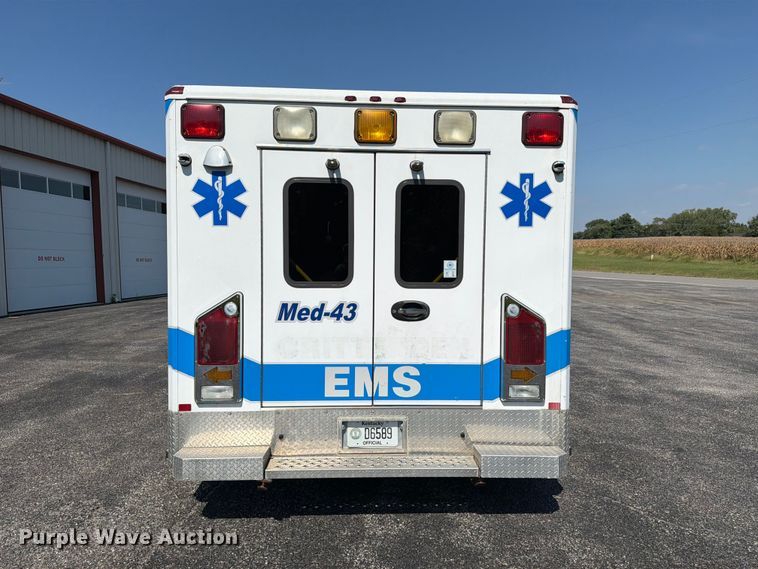 image for item FC3338 2008 Ford E-350 Super Duty ambulance