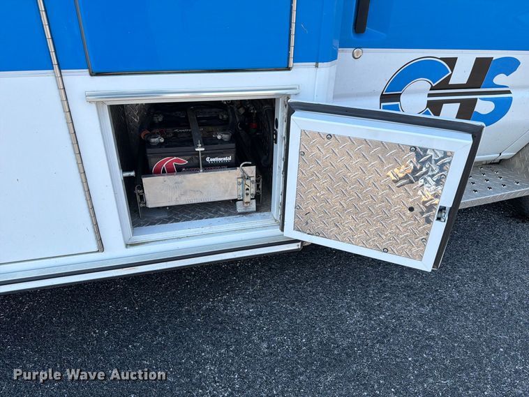 image for item FC3338 2008 Ford E-350 Super Duty ambulance