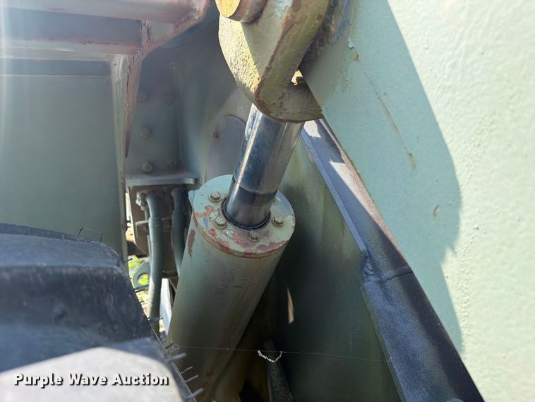 image for item FC3339 1984 Dresser Industries M10A wheel loader