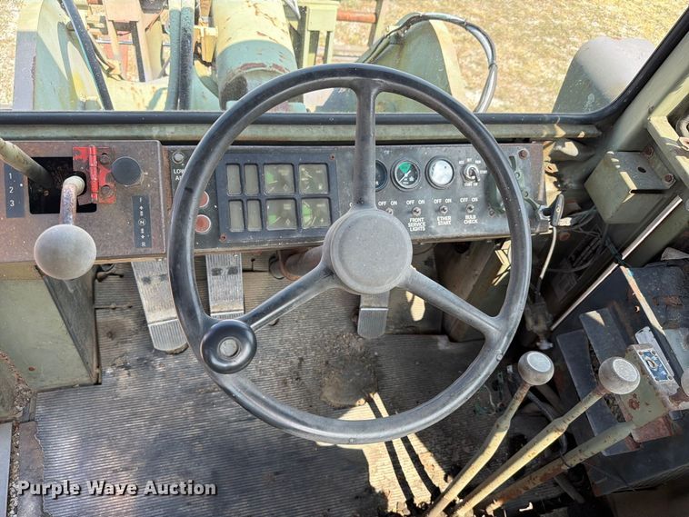 image for item FC3339 1984 Dresser Industries M10A wheel loader