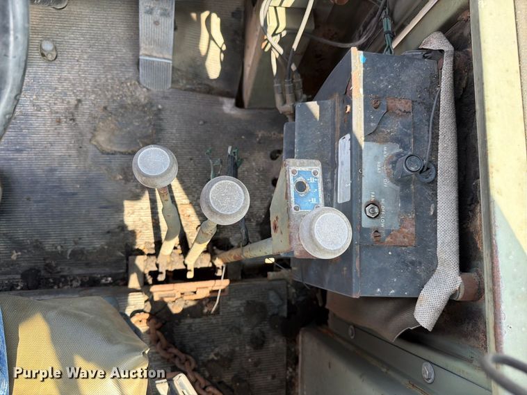 image for item FC3339 1984 Dresser Industries M10A wheel loader