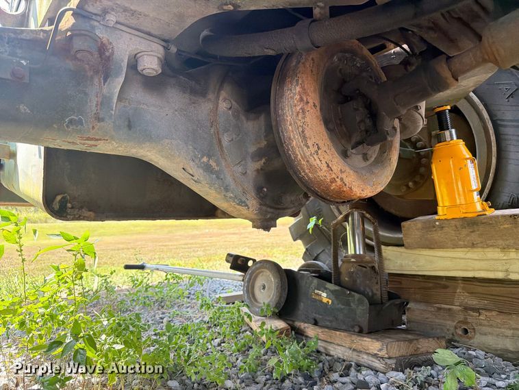 image for item FC3339 1984 Dresser Industries M10A wheel loader