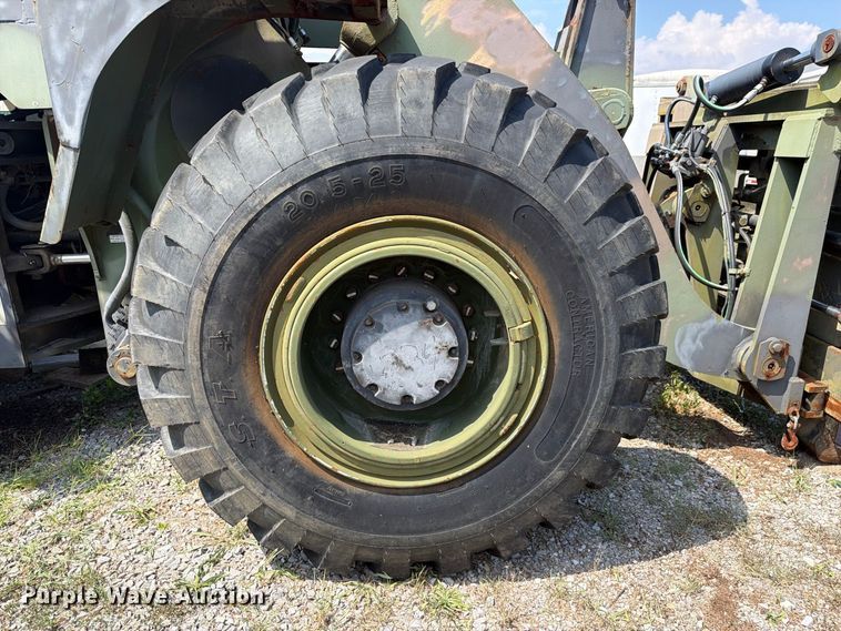 image for item FC3339 1984 Dresser Industries M10A wheel loader